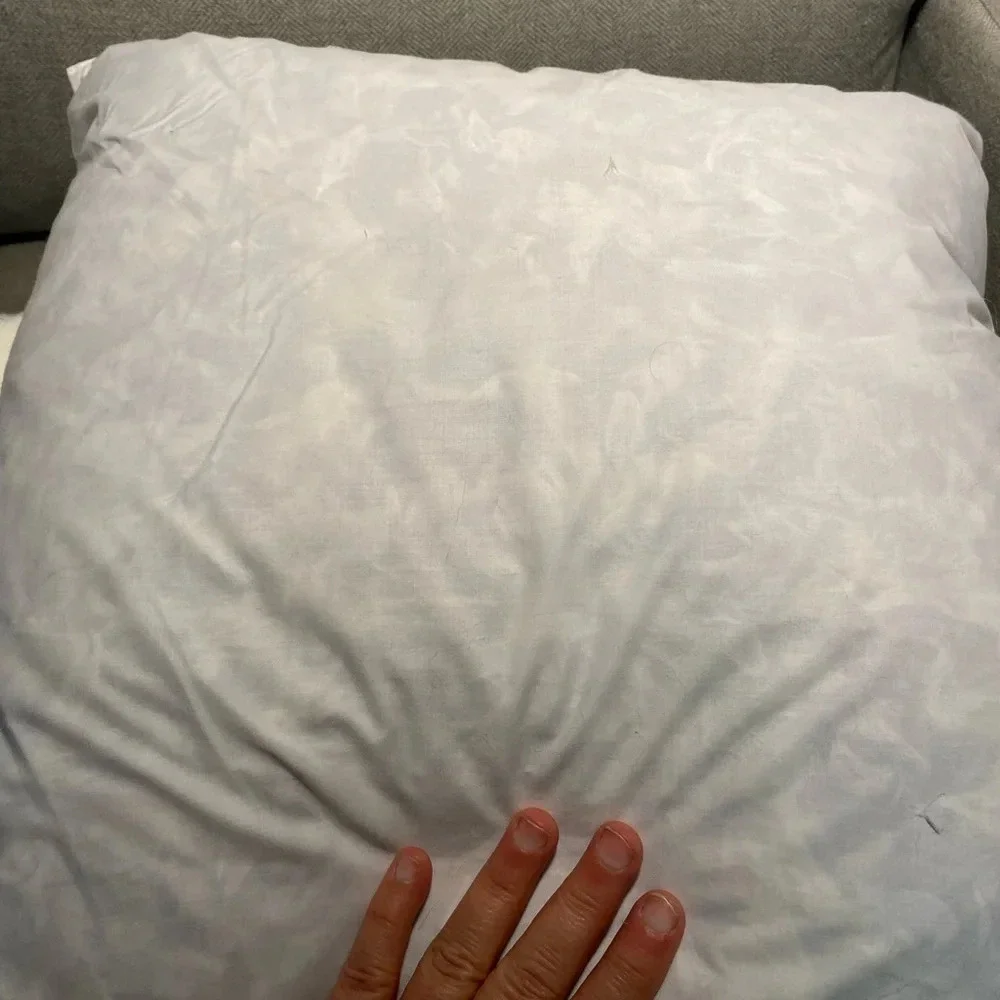 NWOT Aviva Stanoff winter pillow. Faux fur in ivory with gold design. 20x20